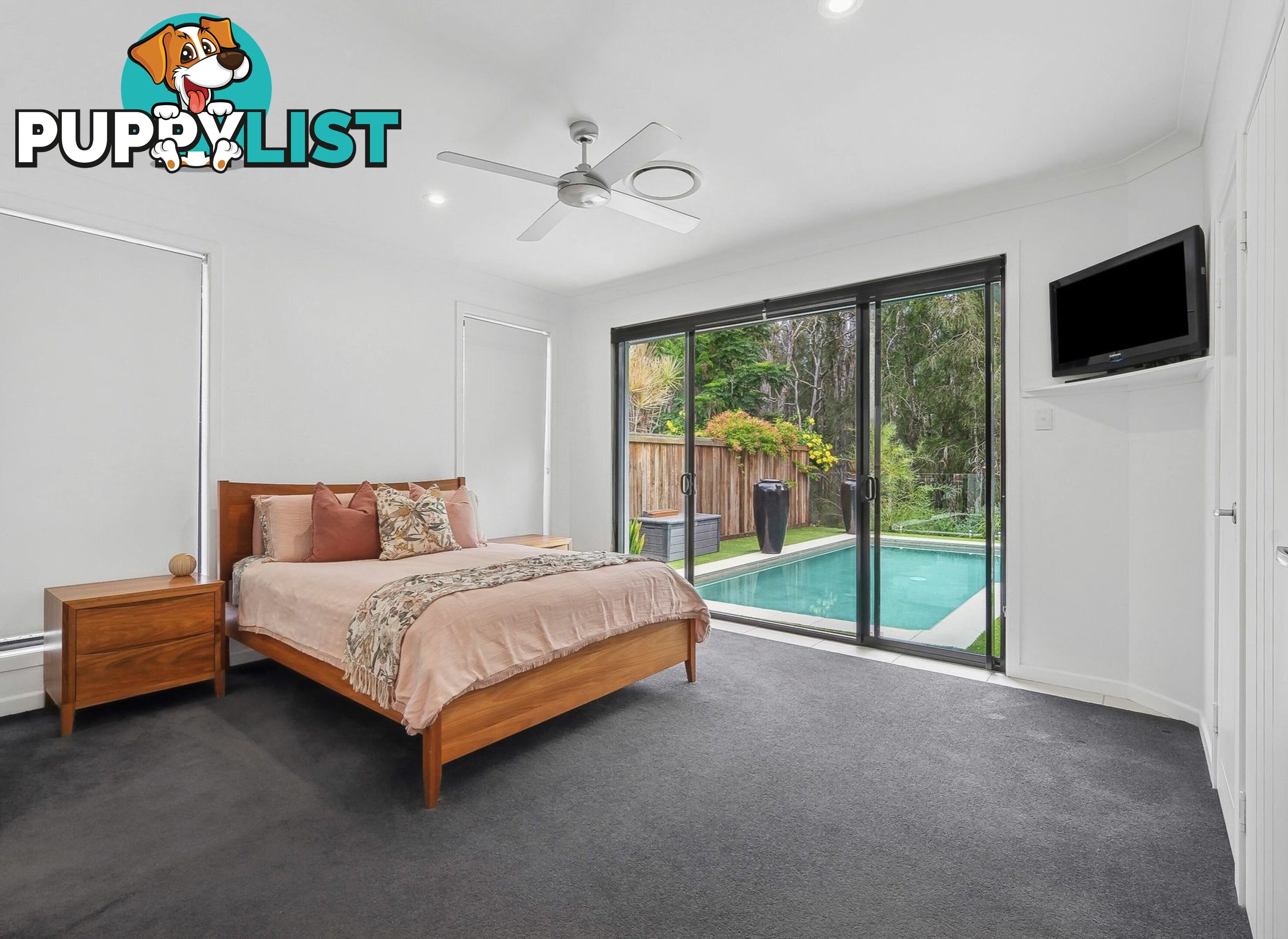 8 Peatling Lane TWIN WATERS QLD 4564