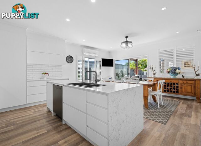 10 Estuary Court TWIN WATERS QLD 4564
