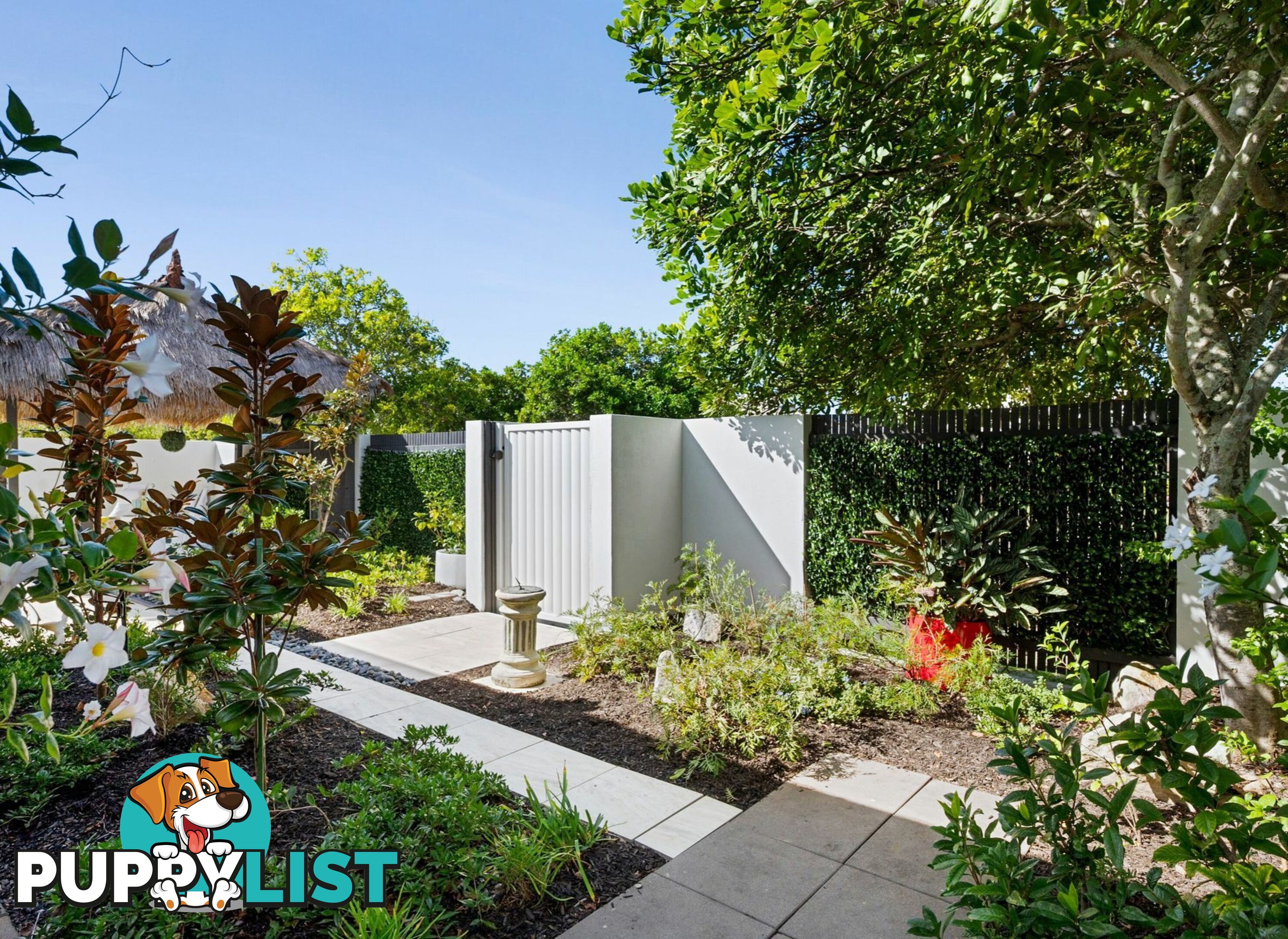 10 Estuary Court TWIN WATERS QLD 4564