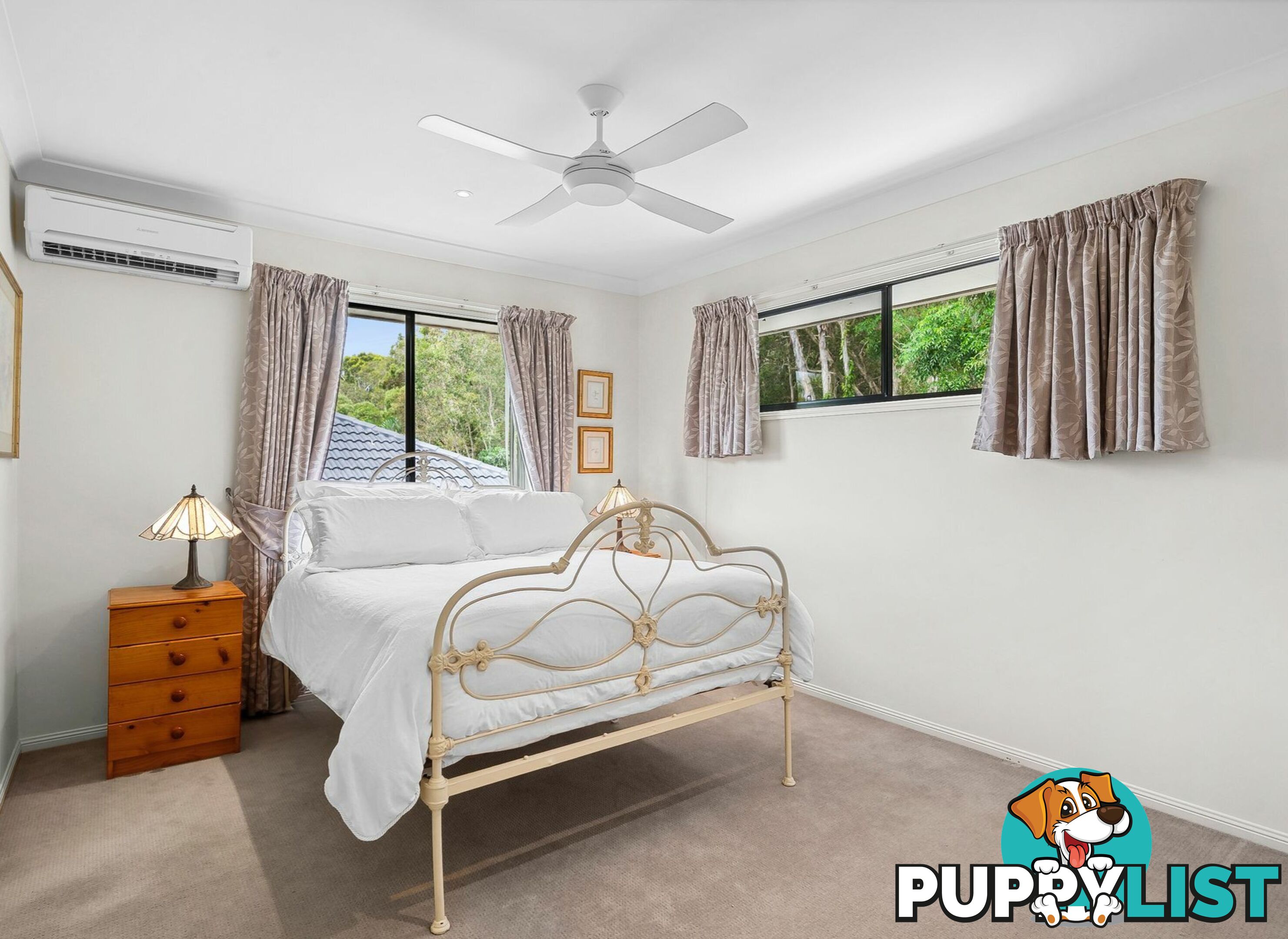 10 Veerings Crescent TWIN WATERS QLD 4564