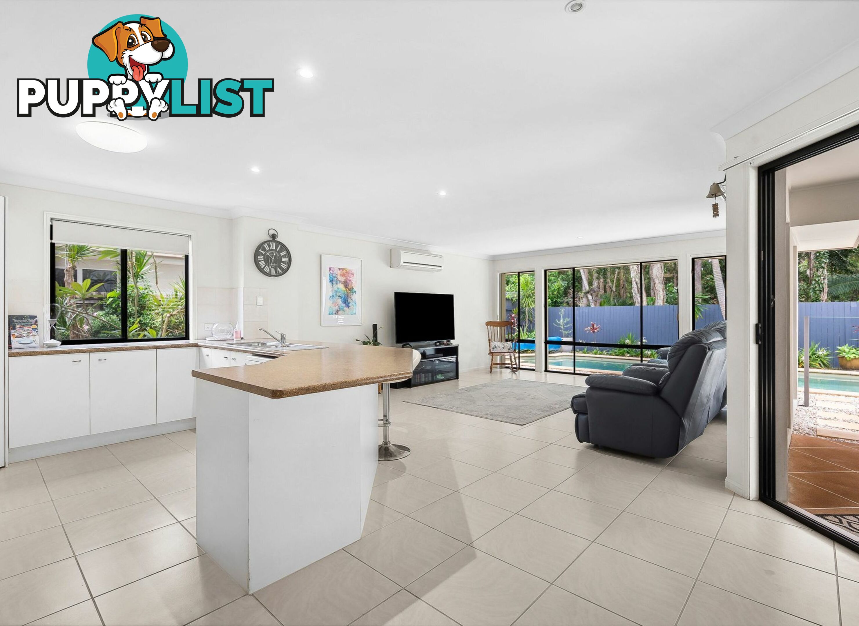 10 Veerings Crescent TWIN WATERS QLD 4564