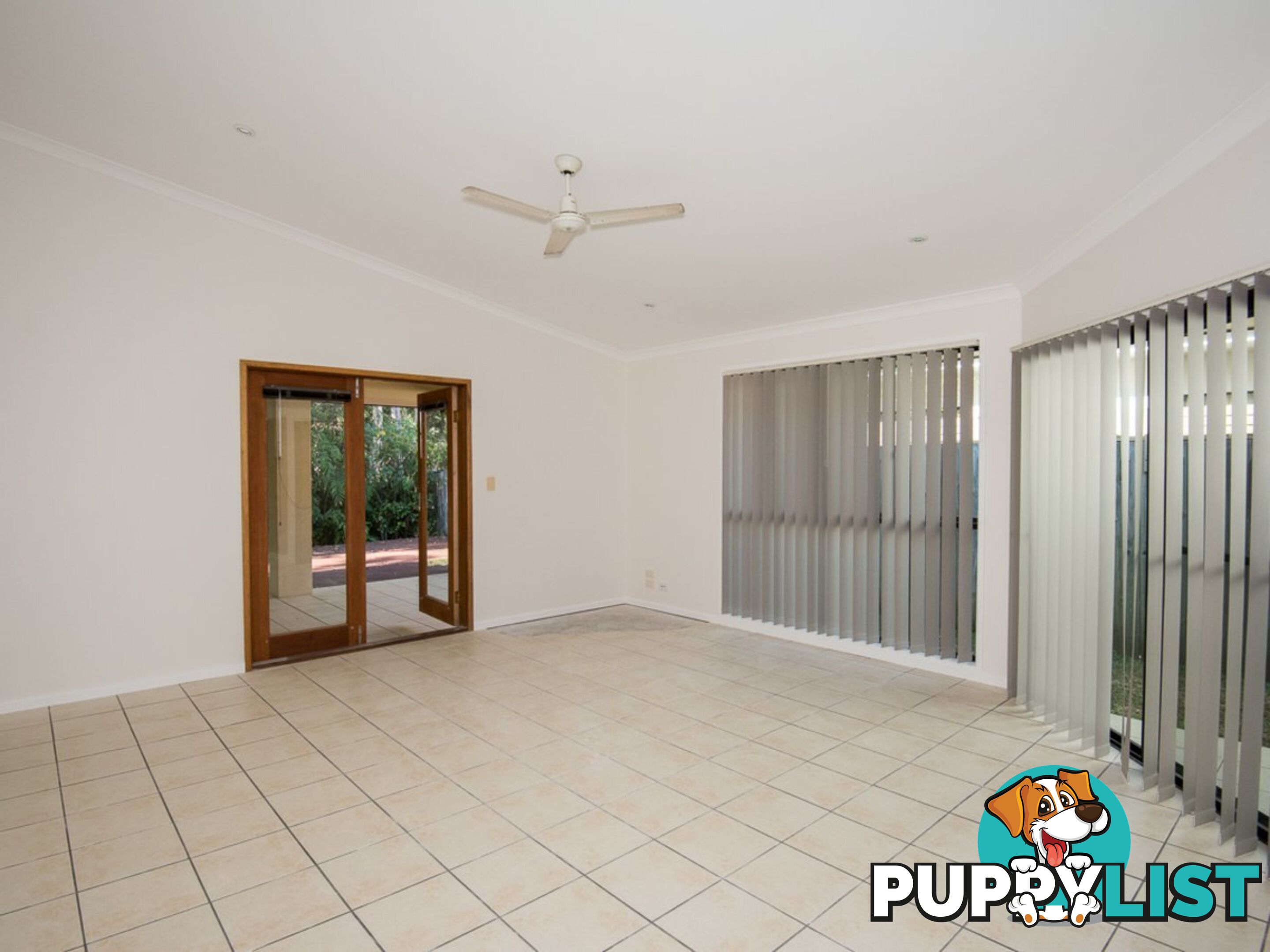 13 Cooloola Place TWIN WATERS QLD 4564