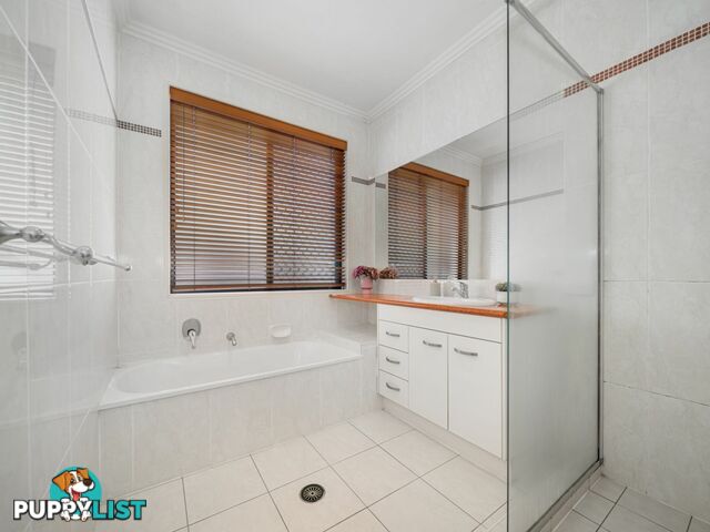 33 Moorings Circuit TWIN WATERS QLD 4564