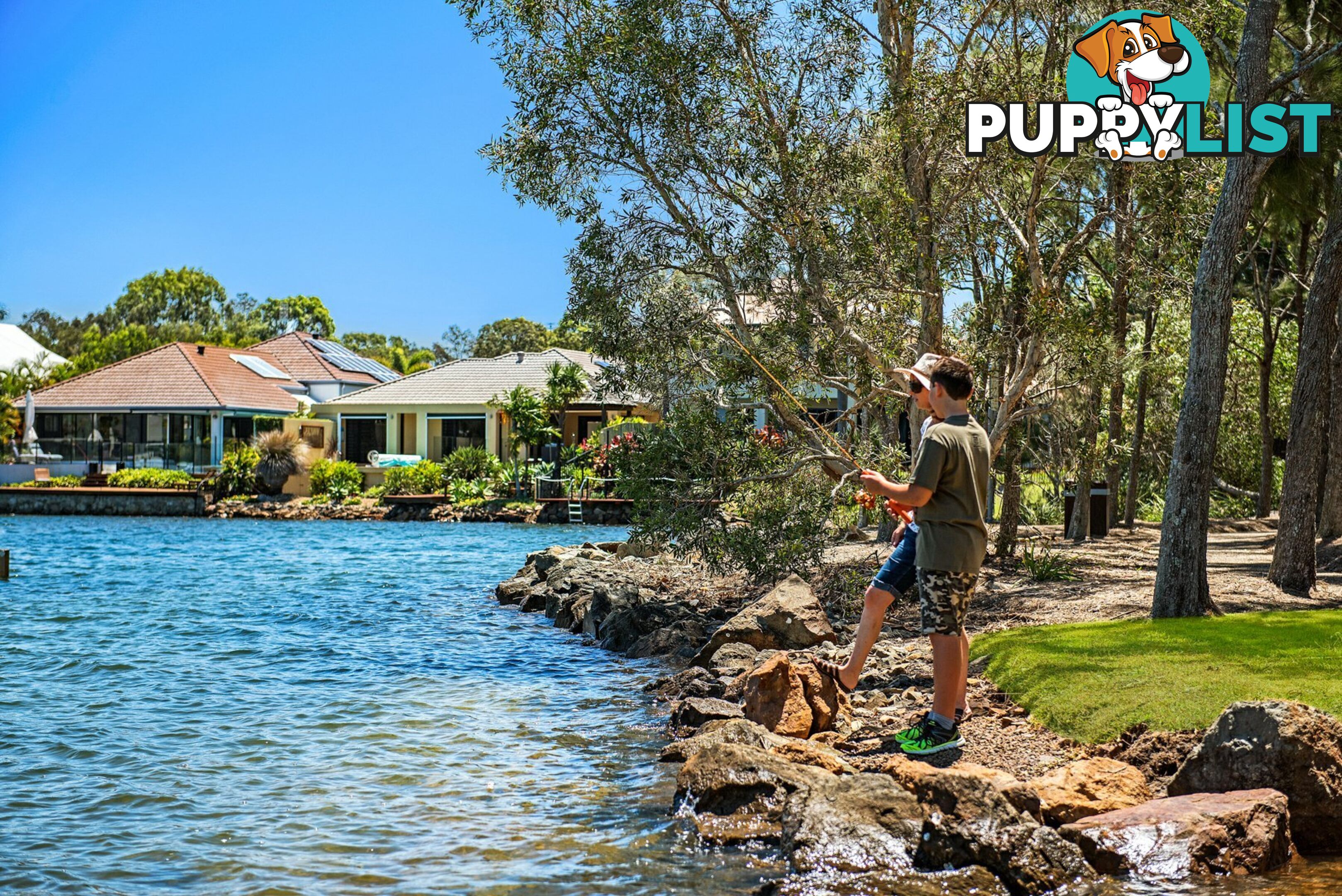 8 Fantail Place TWIN WATERS QLD 4564
