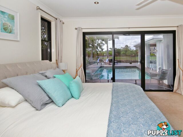 6 Waterfront Court TWIN WATERS QLD 4564