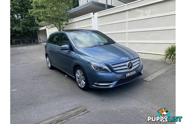 2013 MERCEDES-BENZ B-CLASS B200 BLUEEFFICIENCY W246 HATCHBACK
