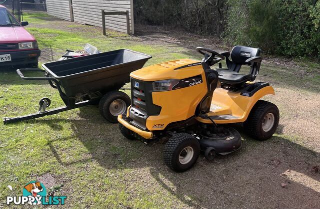 Cub Cadet XT2 ride on mower and trailer