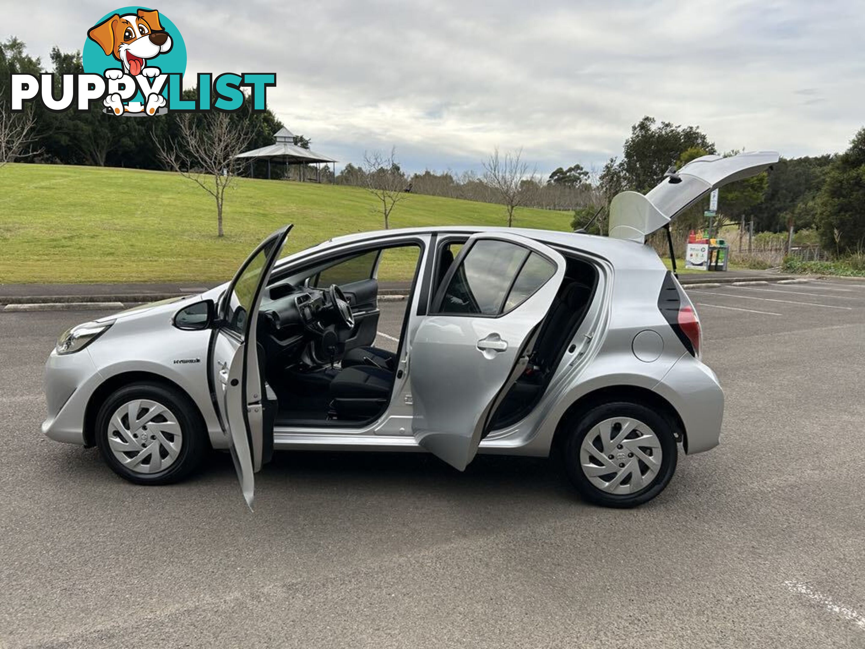 2018 Toyota Prius c Hatchback Automatic