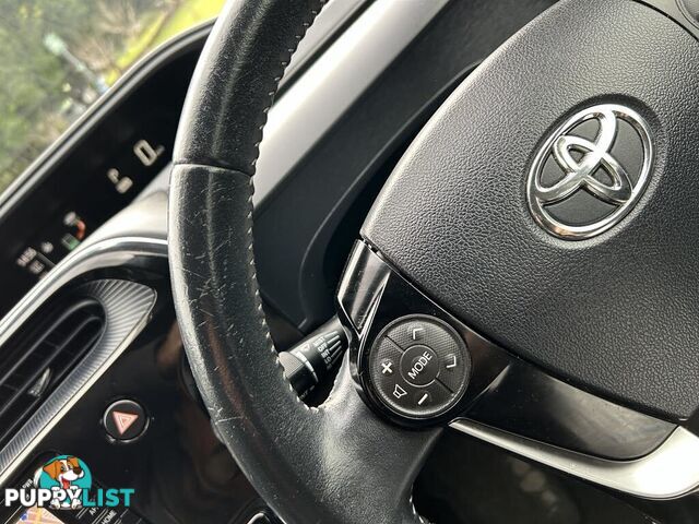 2018 Toyota Prius c Hatchback Automatic