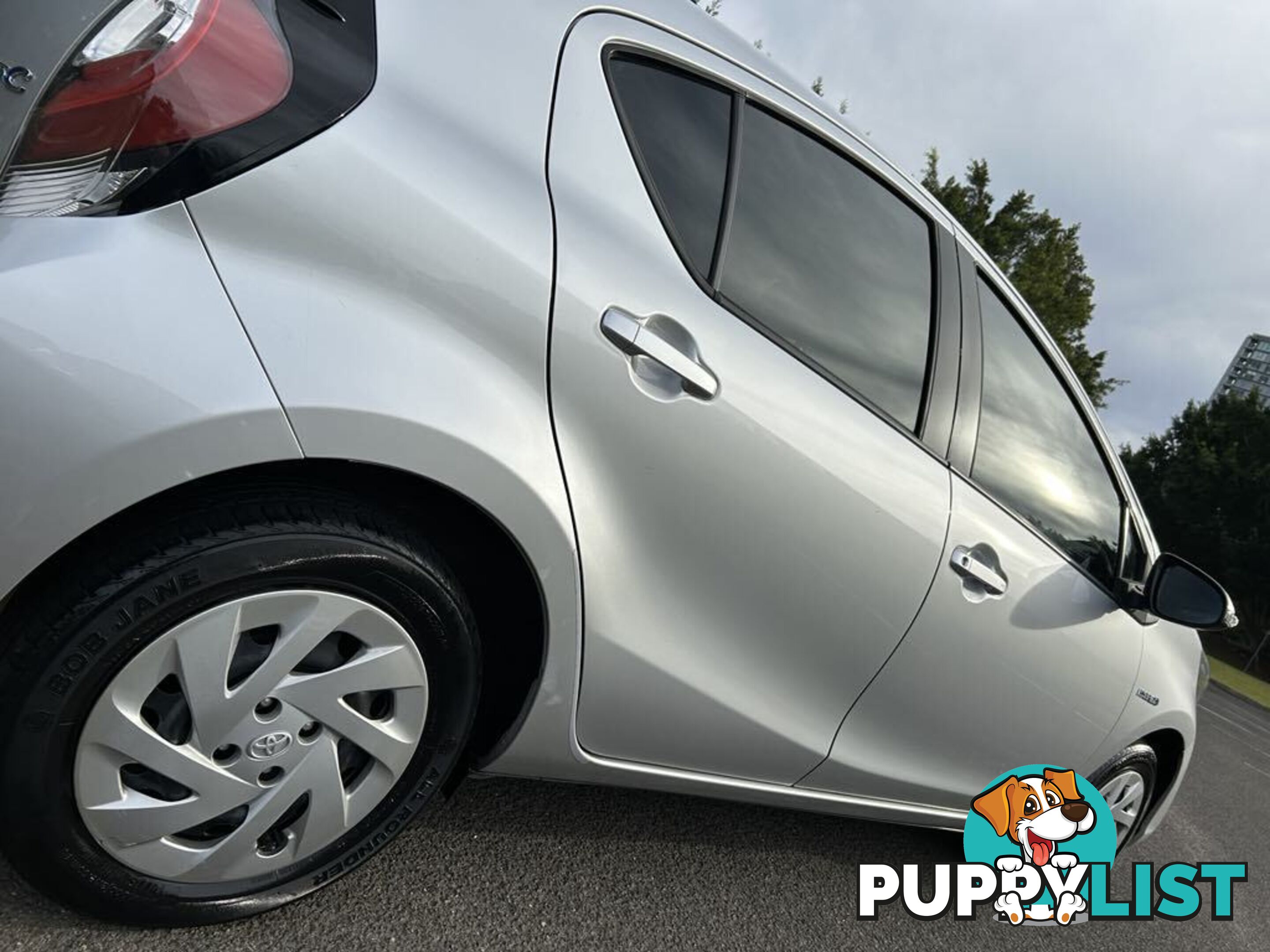 2018 Toyota Prius c Hatchback Automatic