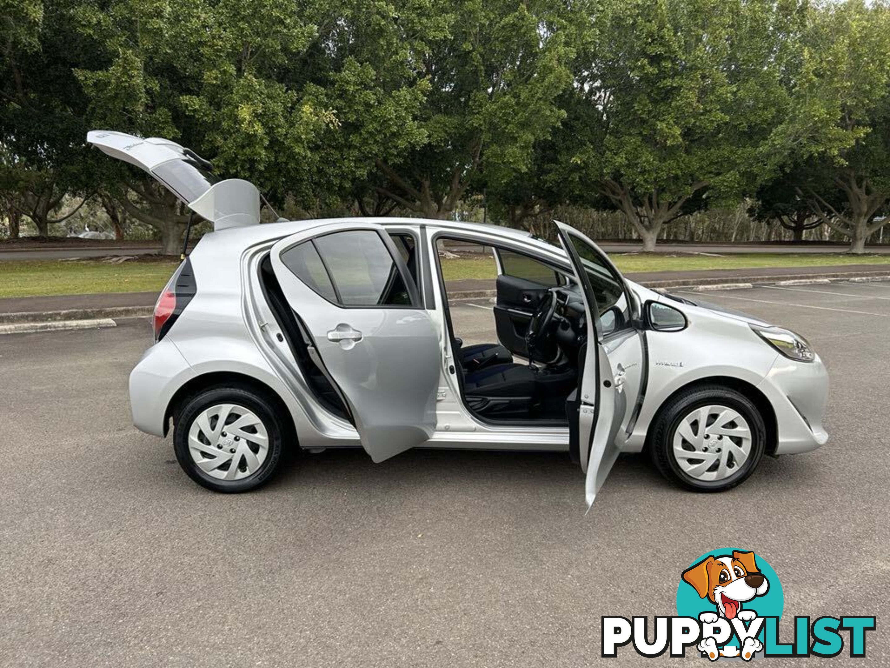 2018 Toyota Prius c Hatchback Automatic