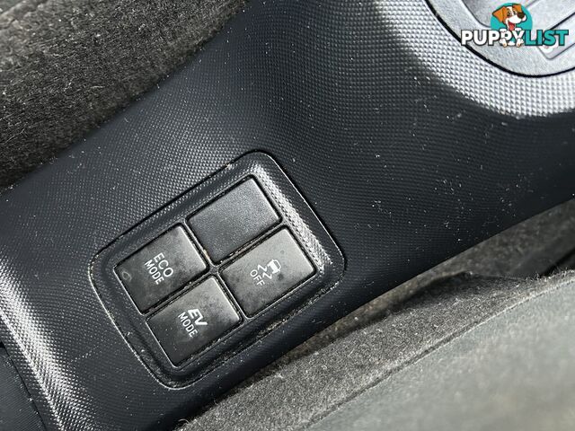 2016 Toyota Prius c NHP10R MY15 Hybrid Hatchback Automatic