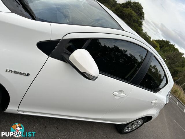 2016 Toyota Prius c NHP10R MY15 Hybrid Hatchback Automatic