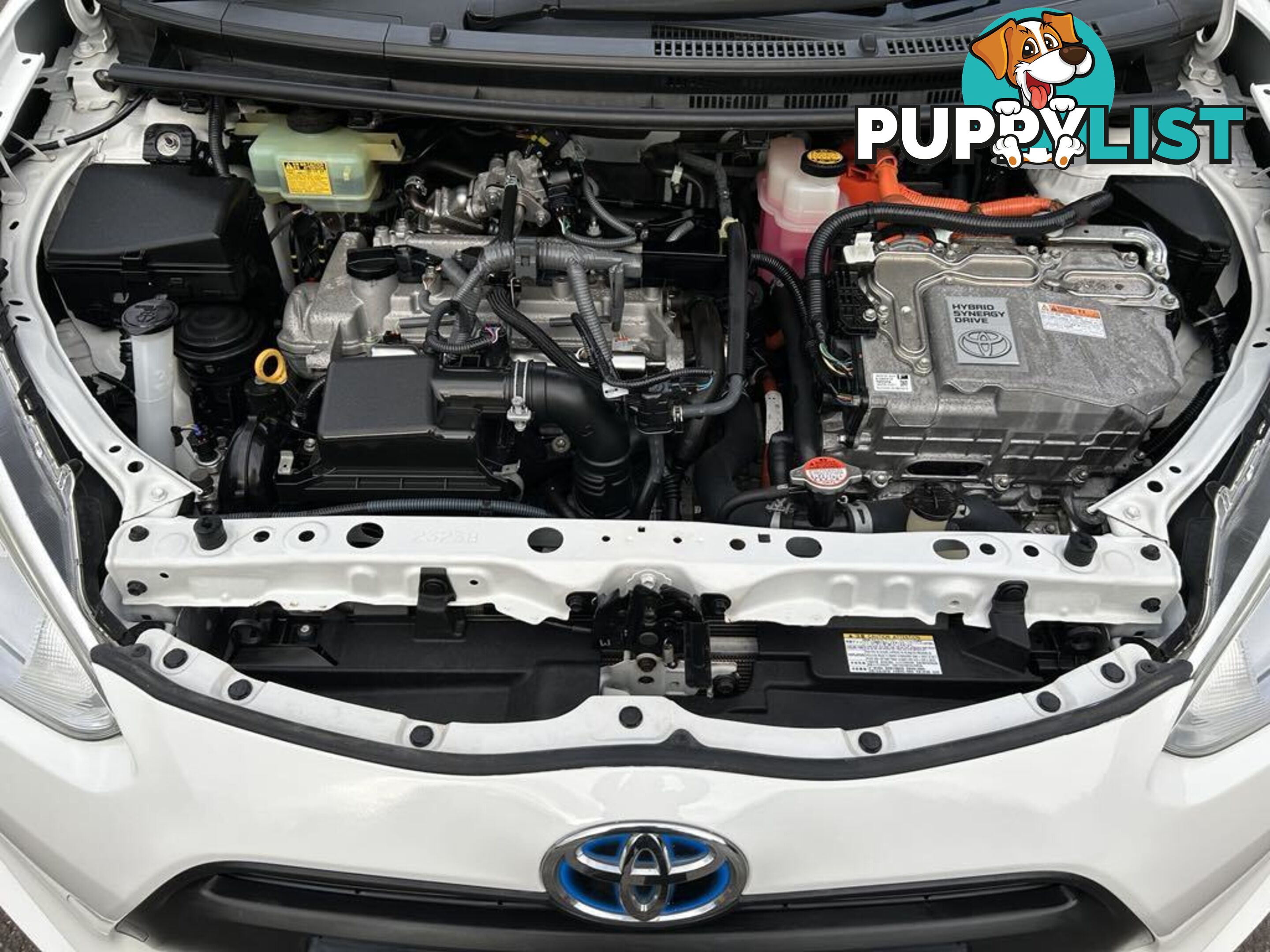 2016 Toyota Prius c NHP10R MY15 Hybrid Hatchback Automatic