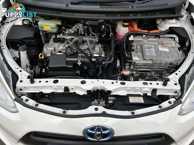 2016 Toyota Prius c NHP10R MY15 Hybrid Hatchback Automatic