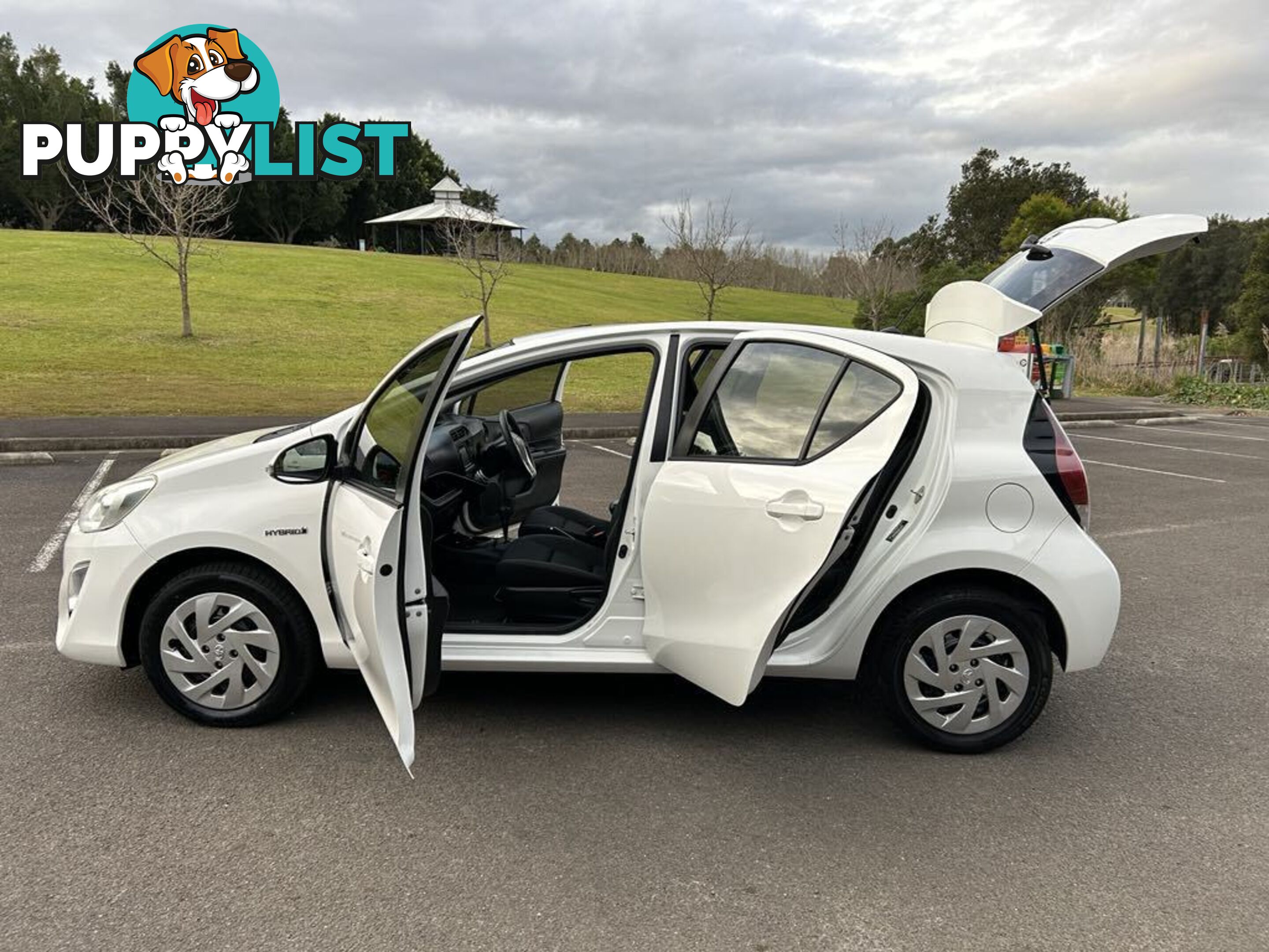 2016 Toyota Prius c NHP10R MY15 Hybrid Hatchback Automatic