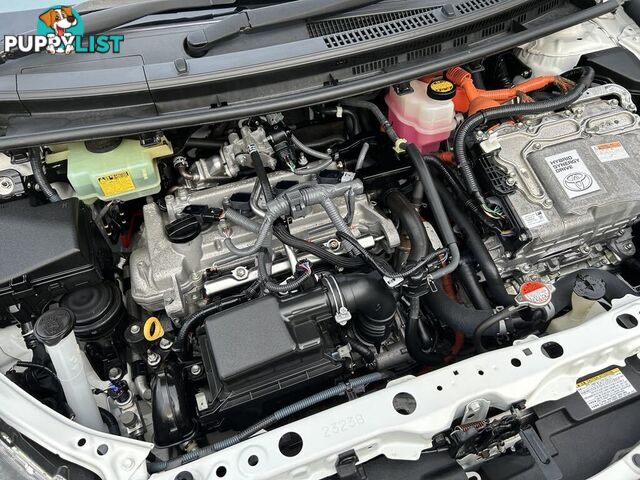2016 Toyota Prius c NHP10R MY15 Hybrid Hatchback Automatic
