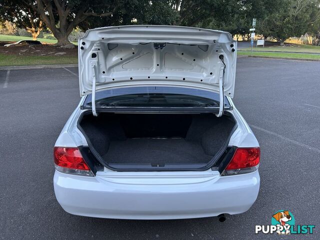 2004 Mitsubishi Lancer CH ES Sedan Automatic