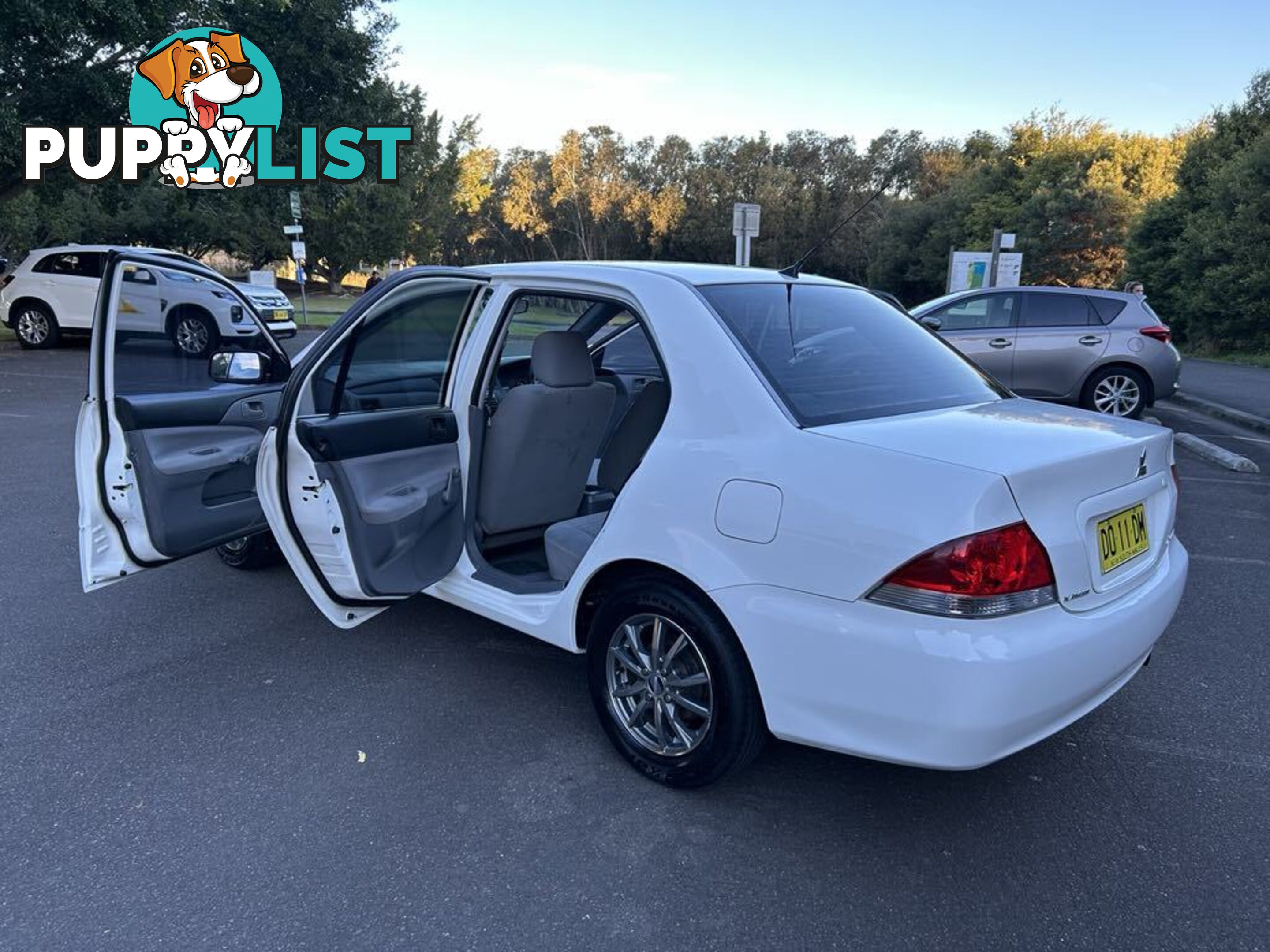 2004 Mitsubishi Lancer CH ES Sedan Automatic