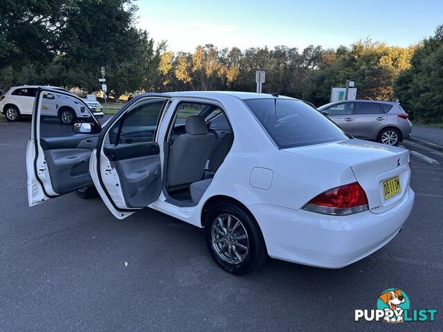 2004 Mitsubishi Lancer CH ES Sedan Automatic