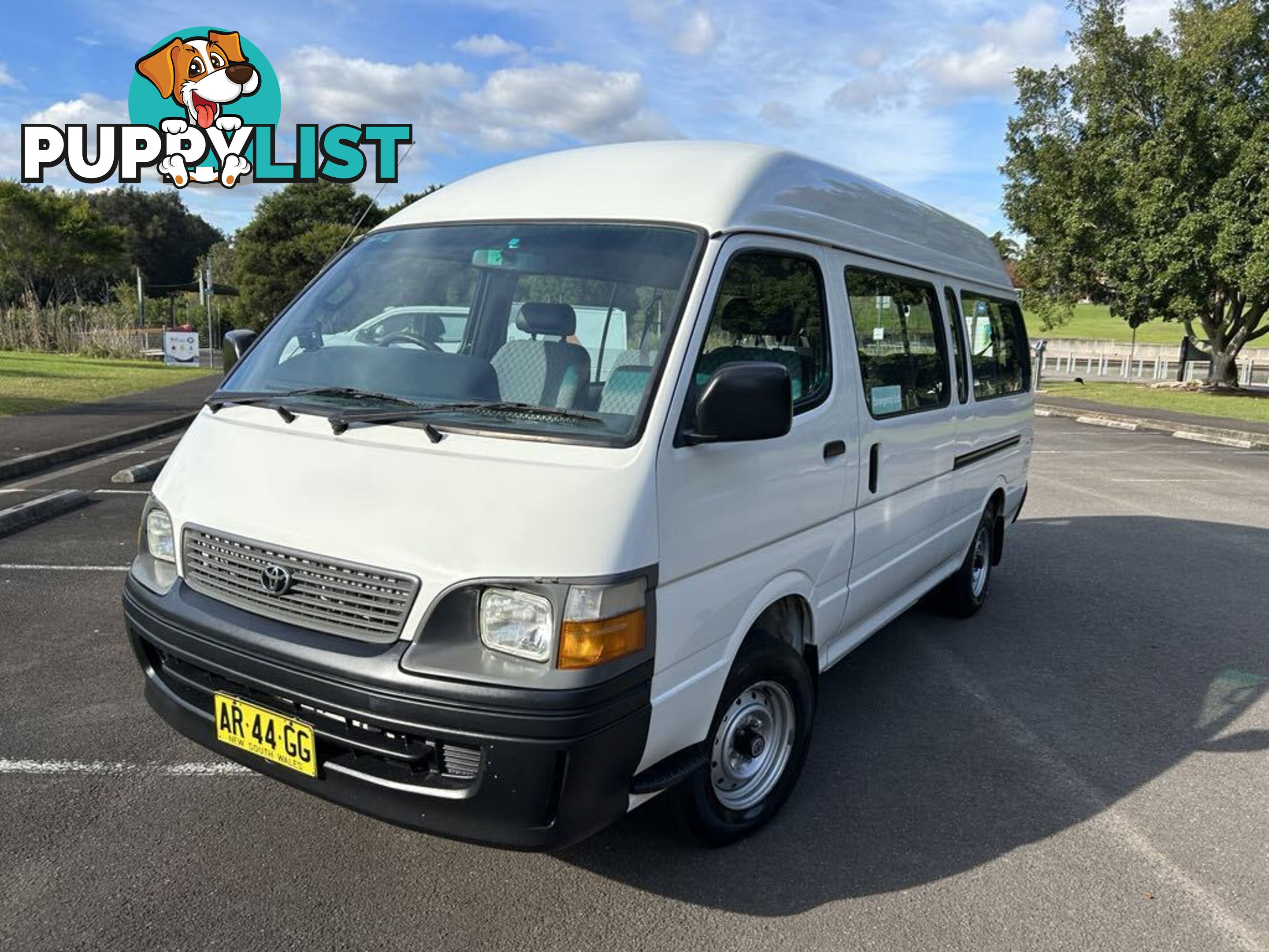 2002 Toyota Hiace LH184R COMMUTER 3.0 Litre Diesel 14 Seater People Mover 5 Speed Manual