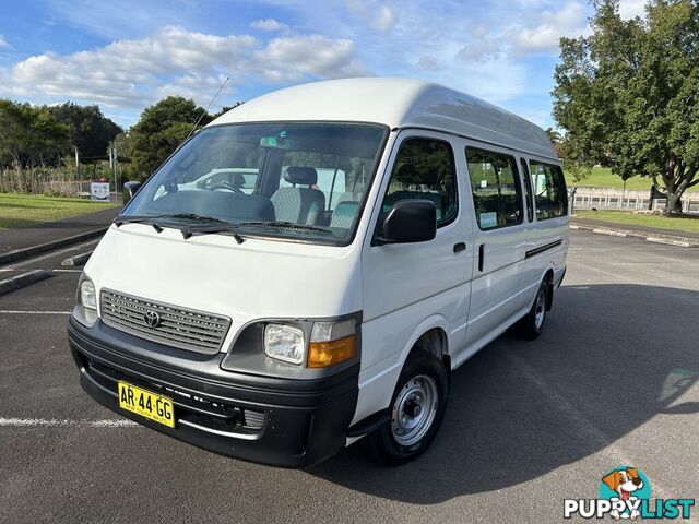 2002 Toyota Hiace LH184R COMMUTER 3.0 Litre Diesel 14 Seater People Mover 5 Speed Manual