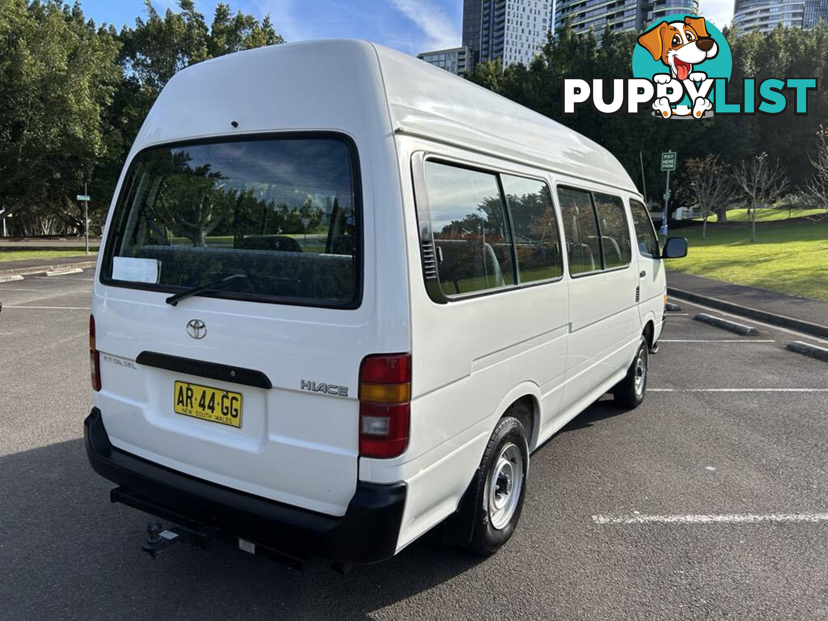 2002 Toyota Hiace LH184R COMMUTER 3.0 Litre Diesel 14 Seater People Mover 5 Speed Manual