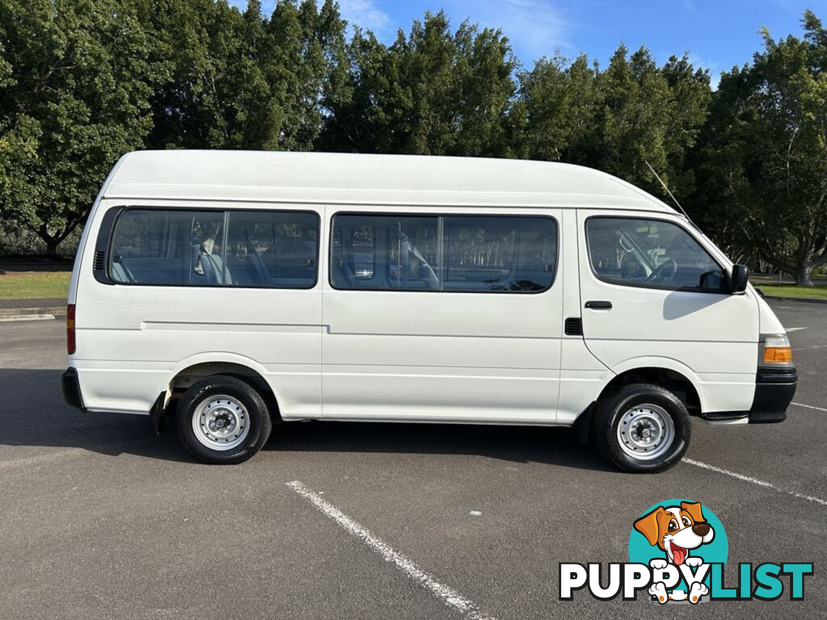 2002 Toyota Hiace LH184R COMMUTER 3.0 Litre Diesel 14 Seater People Mover 5 Speed Manual