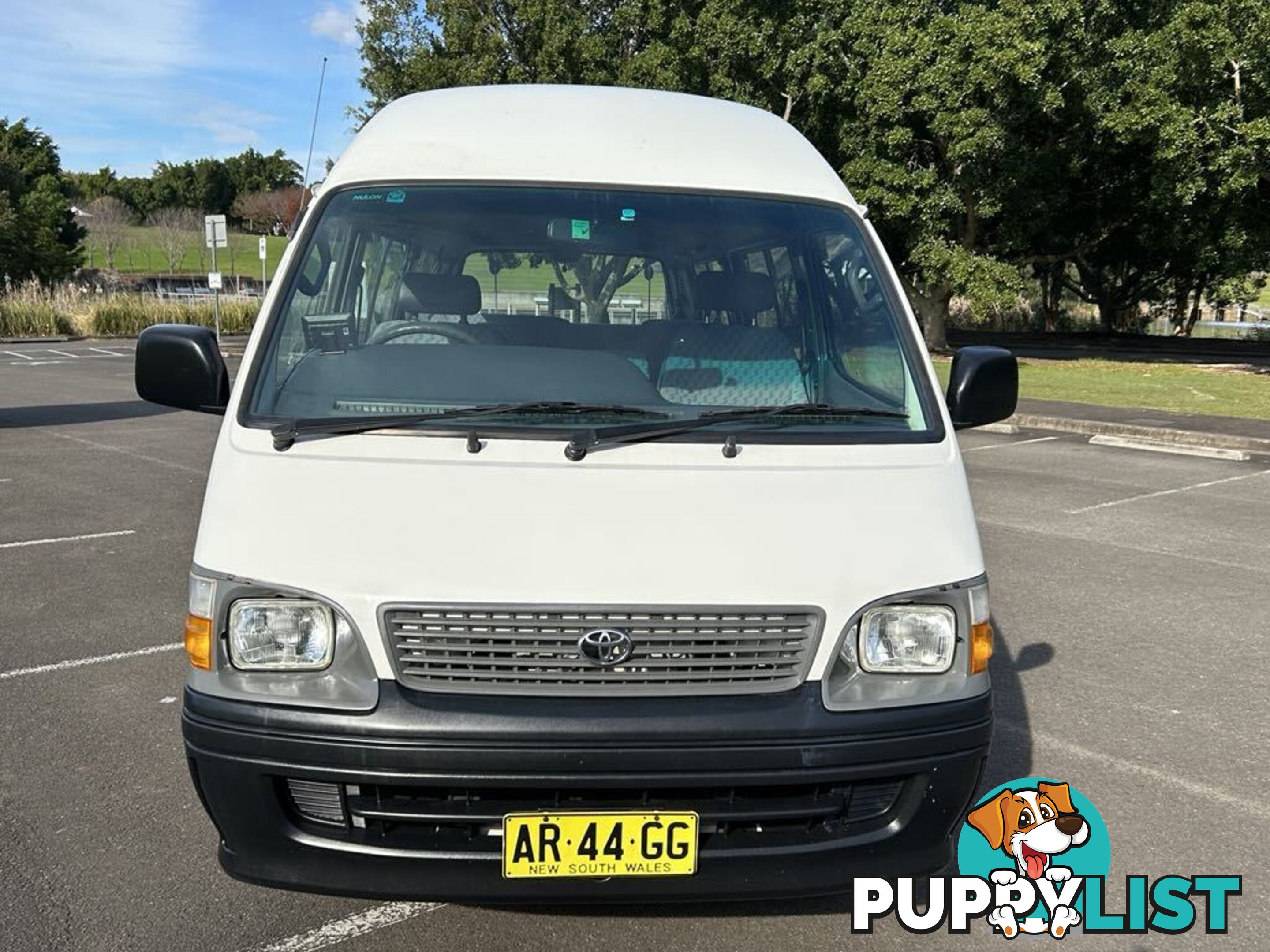 2002 Toyota Hiace LH184R COMMUTER 3.0 Litre Diesel 14 Seater People Mover 5 Speed Manual