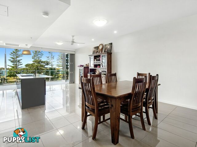 203/378 Marine Parade LABRADOR QLD 4215