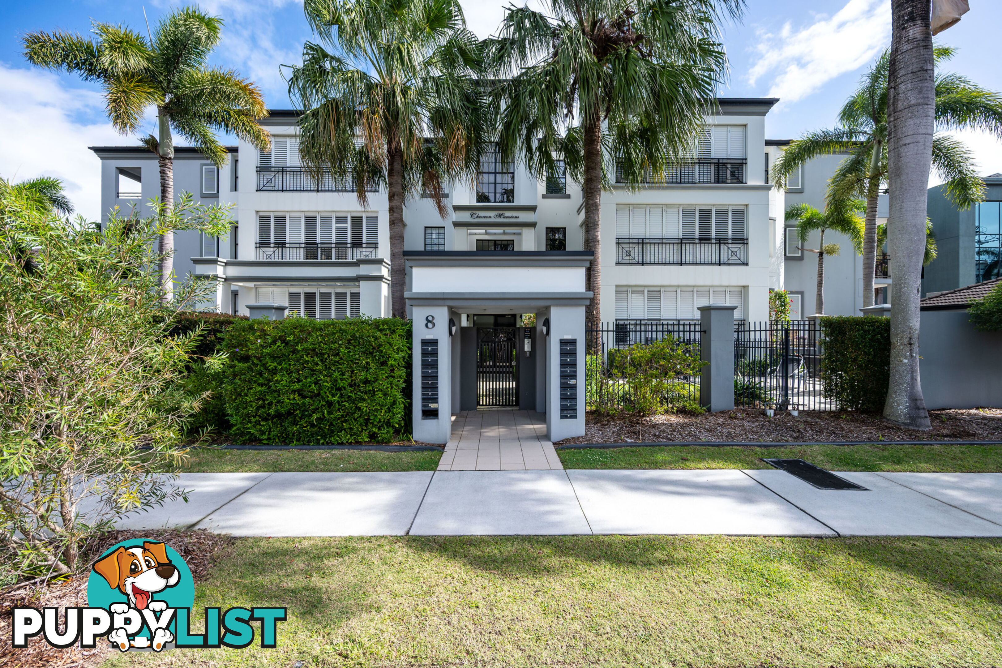4/8 Parnoo Street SURFERS PARADISE QLD 4217