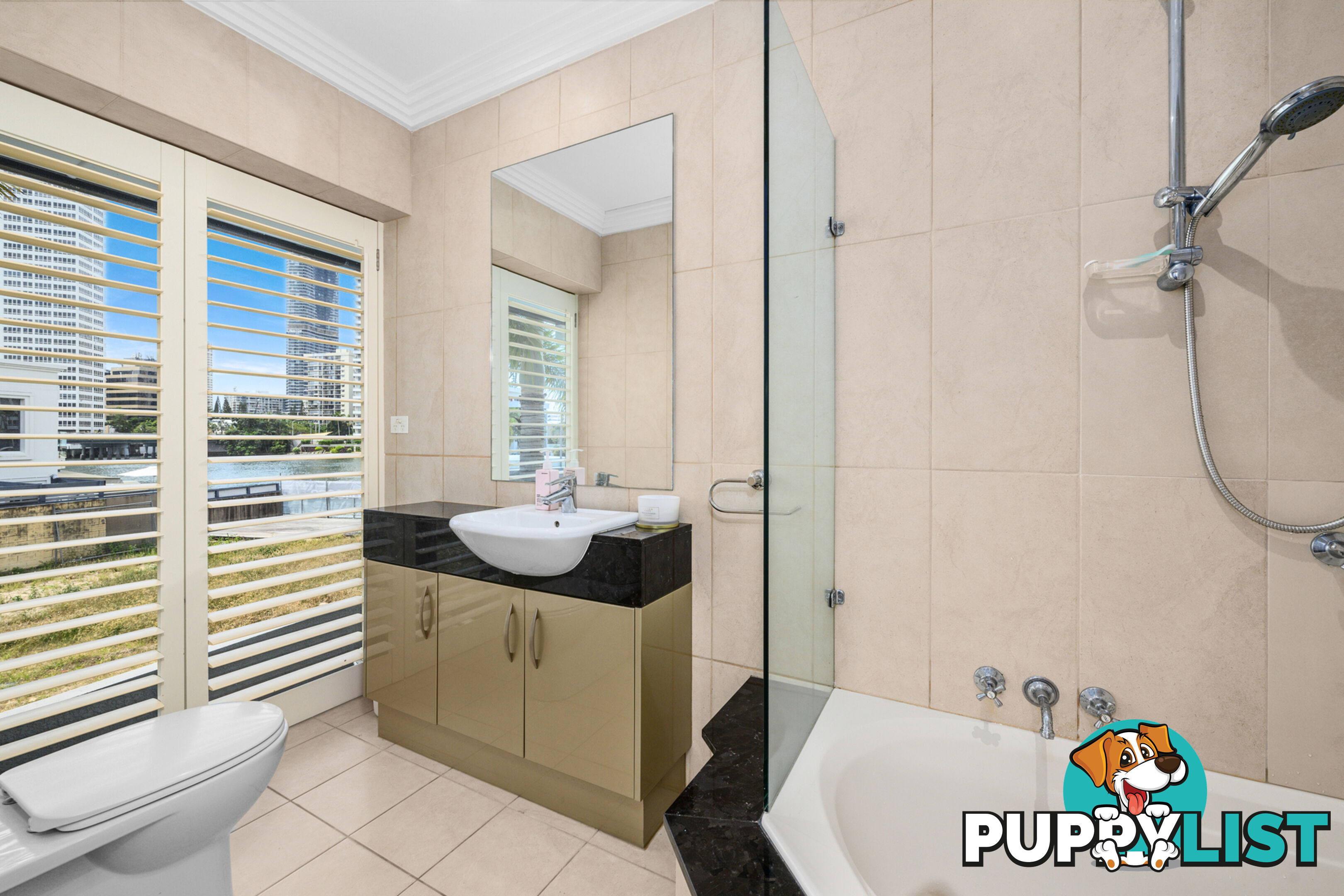 21 Tarcoola Crescent SURFERS PARADISE QLD 4217