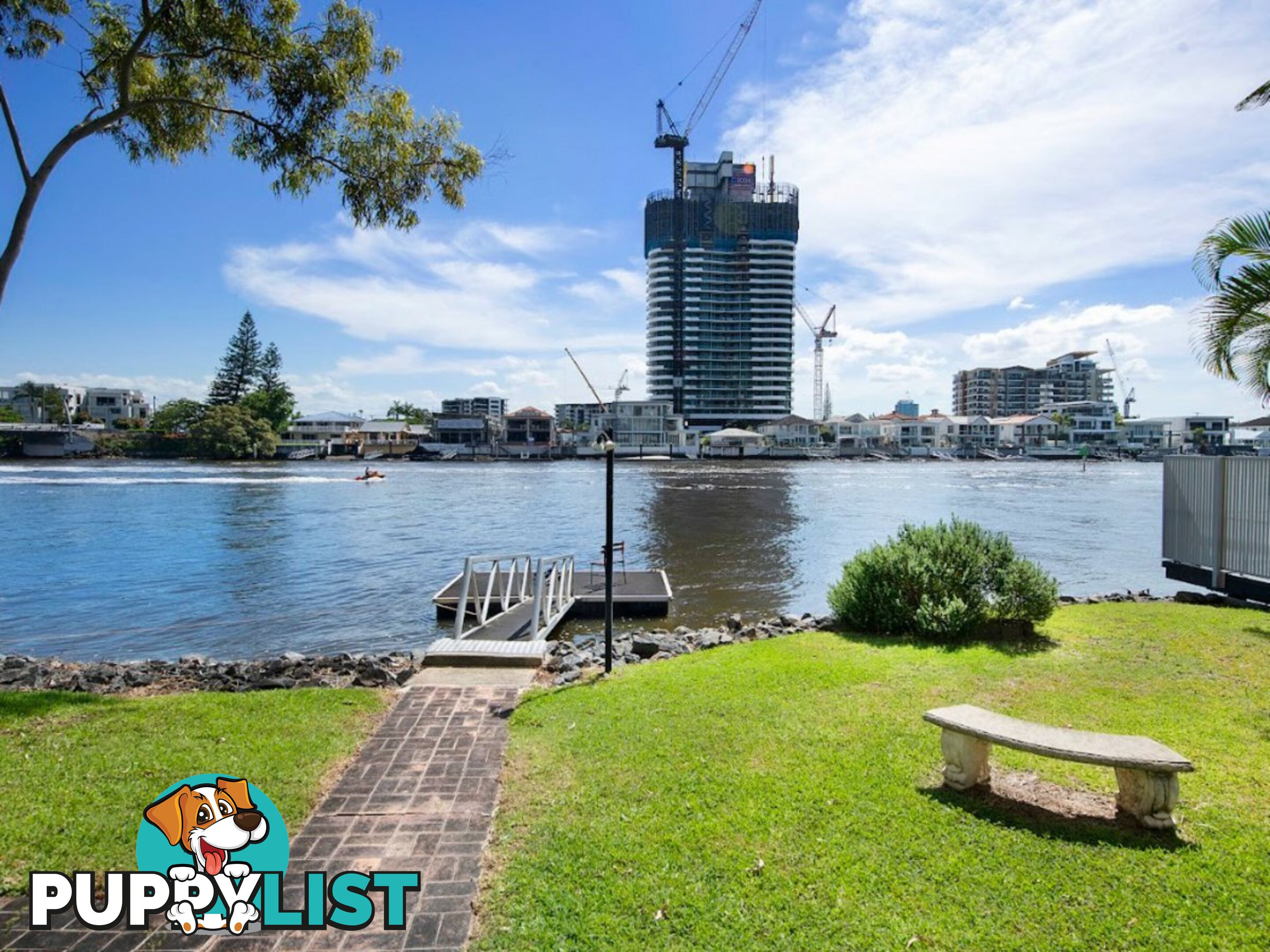 111/32 Riverview Parade SURFERS PARADISE QLD 4217