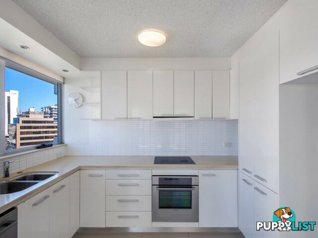 111/32 Riverview Parade SURFERS PARADISE QLD 4217