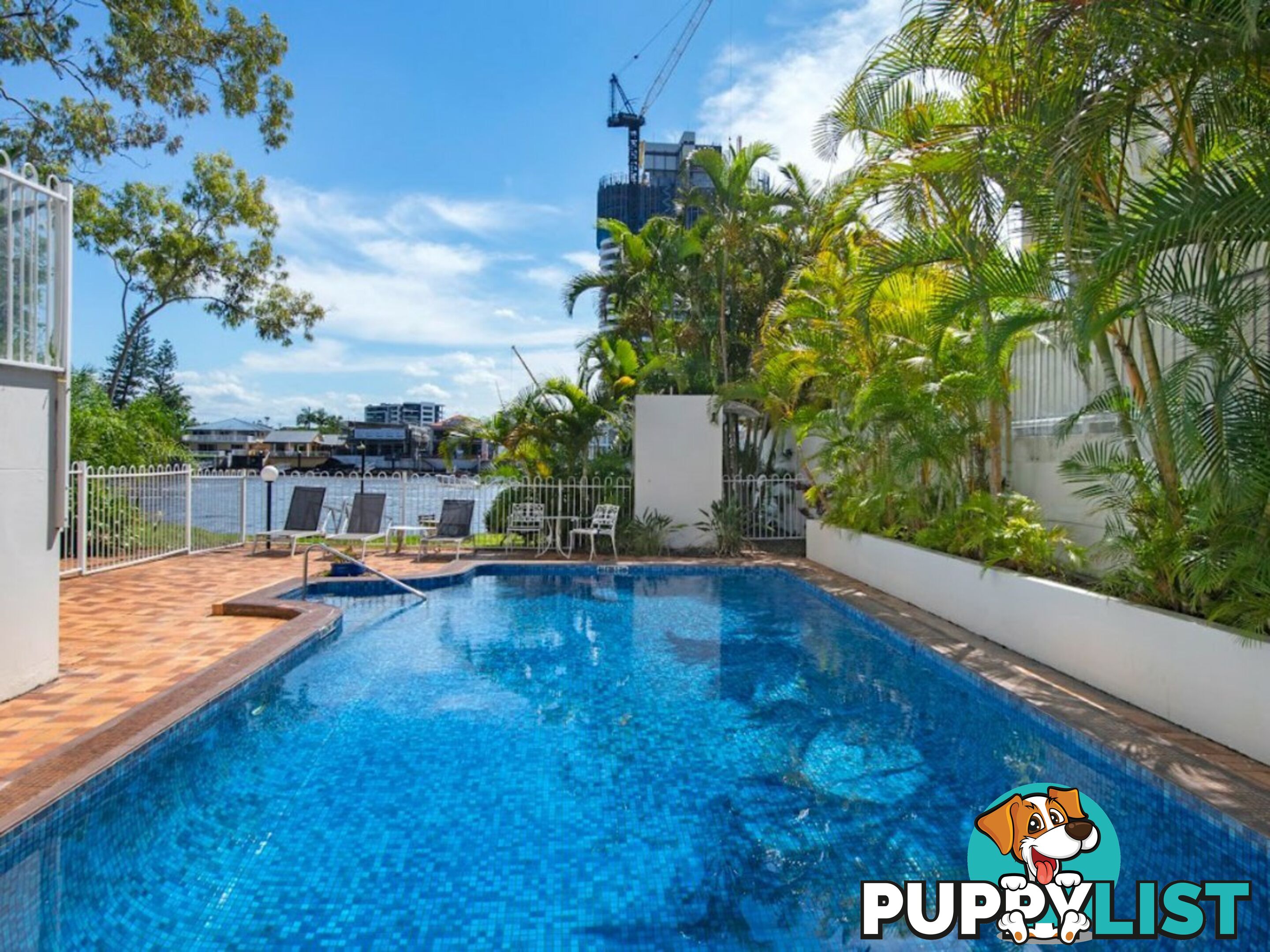 111/32 Riverview Parade SURFERS PARADISE QLD 4217