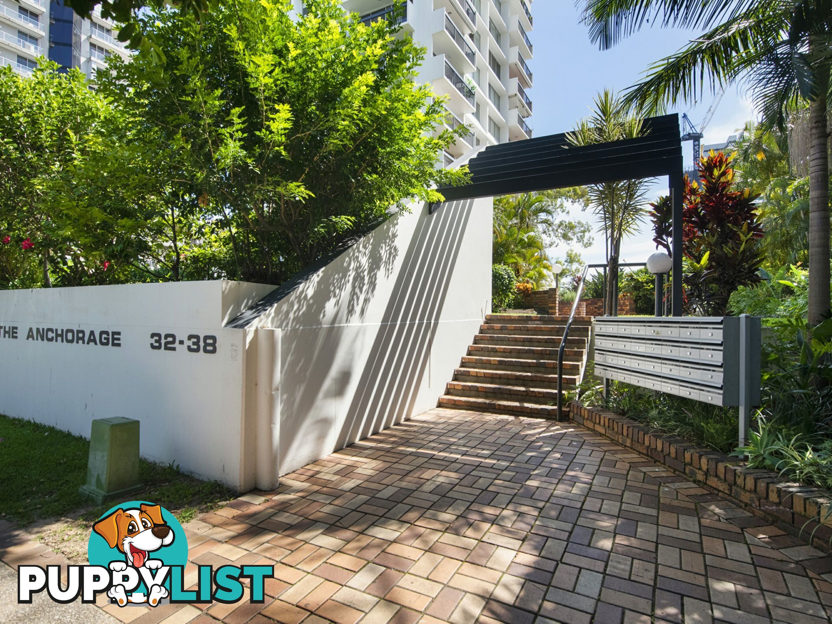 111/32 Riverview Parade SURFERS PARADISE QLD 4217