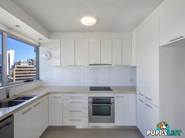 111/32 Riverview Parade SURFERS PARADISE QLD 4217