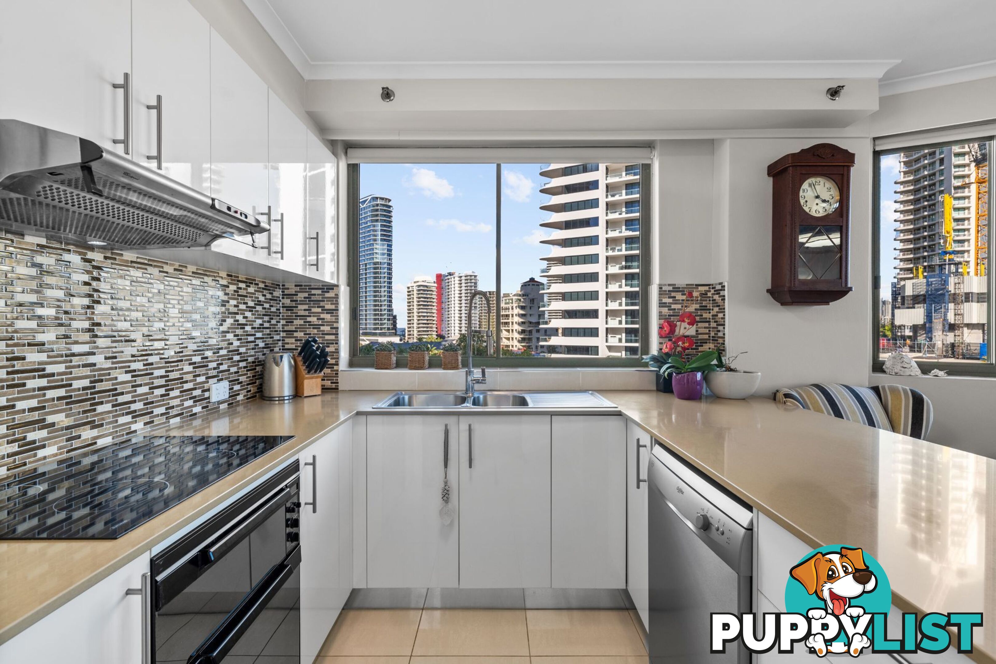 31/29-39 Woodroffe Avenue MAIN BEACH QLD 4217