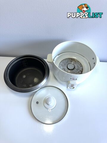 Rice Cooker Great Shape Quick Deal
