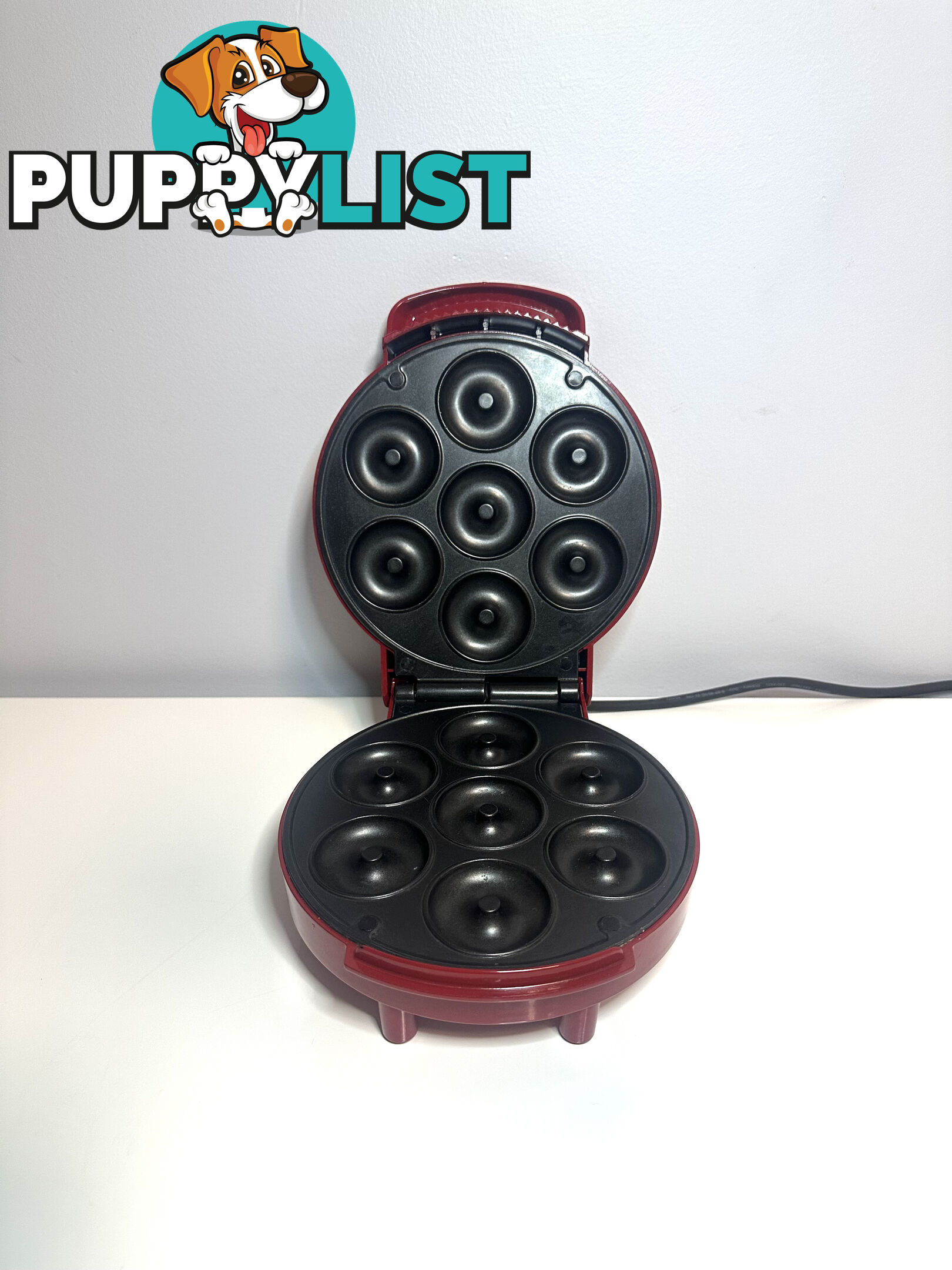 Doughnut Maker In Pristine Condition (Cheap)