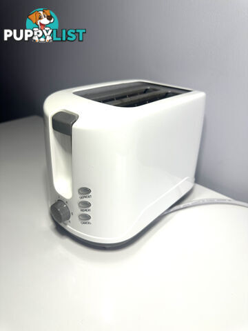 Toaster Perfect Condition Going Fast