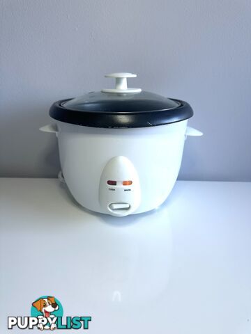 Rice Cooker In Great Shape Selling Fast