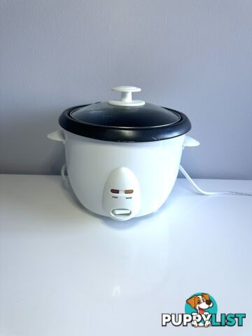 Rice Cooker In Great Shape Selling Fast