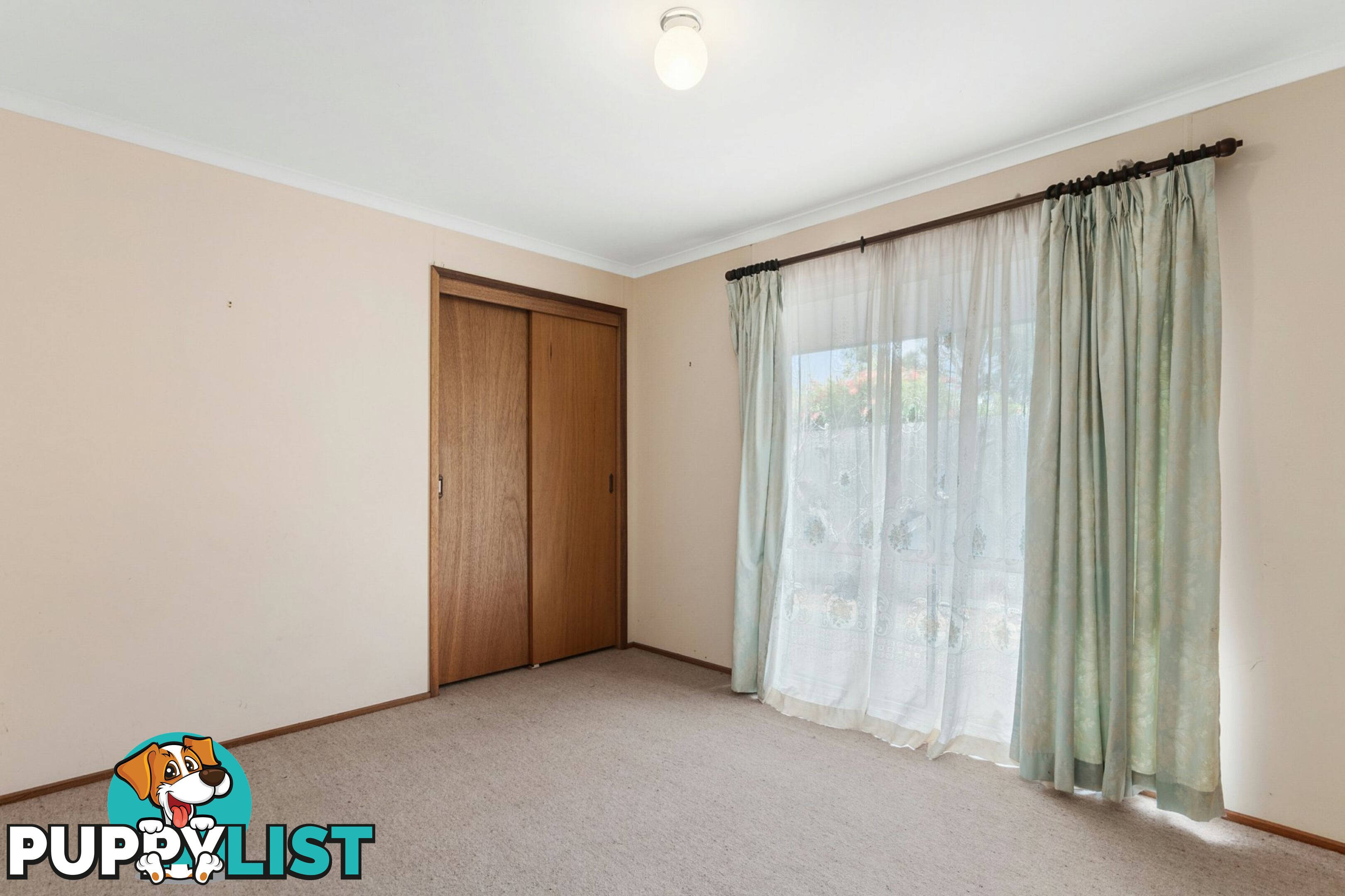 2 Tanjil Court WILLOW GROVE VIC 3825