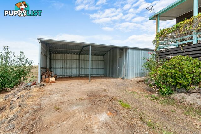 2 Tanjil Court WILLOW GROVE VIC 3825