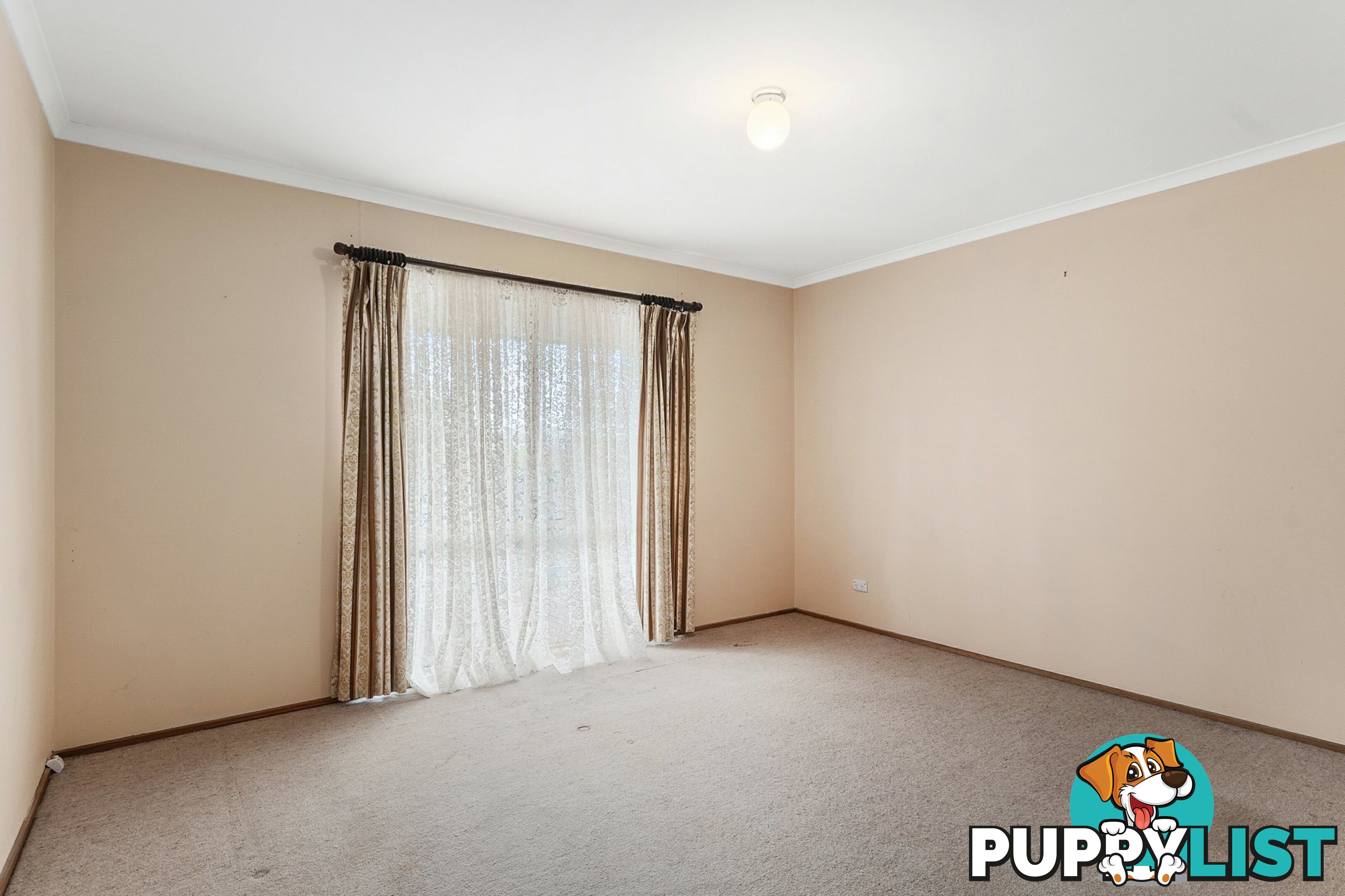 2 Tanjil Court WILLOW GROVE VIC 3825