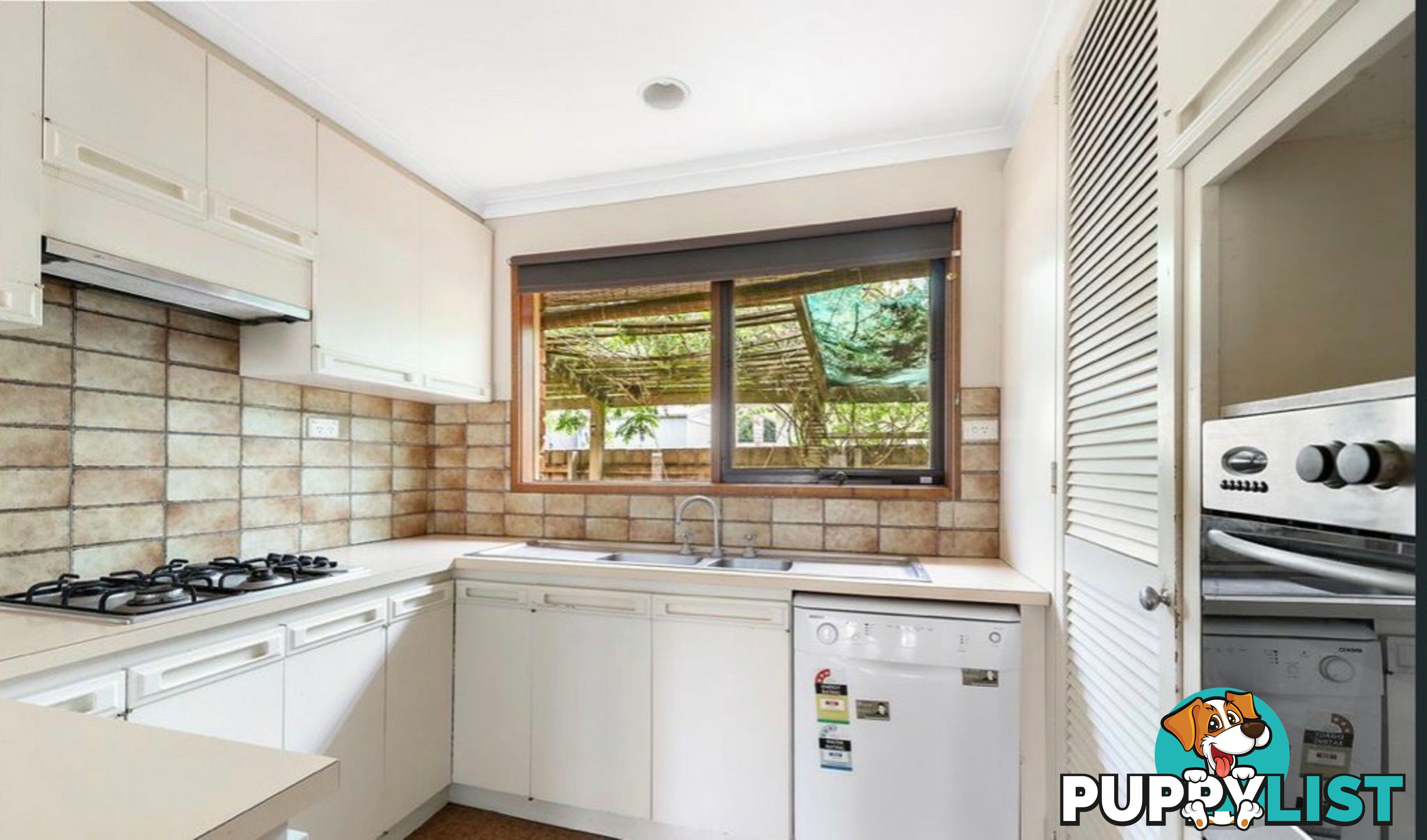 10 Purvis Street MOE VIC 3825