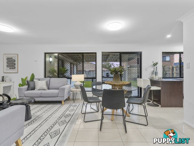 33 Karajini Crescent PARKINSON QLD 4115
