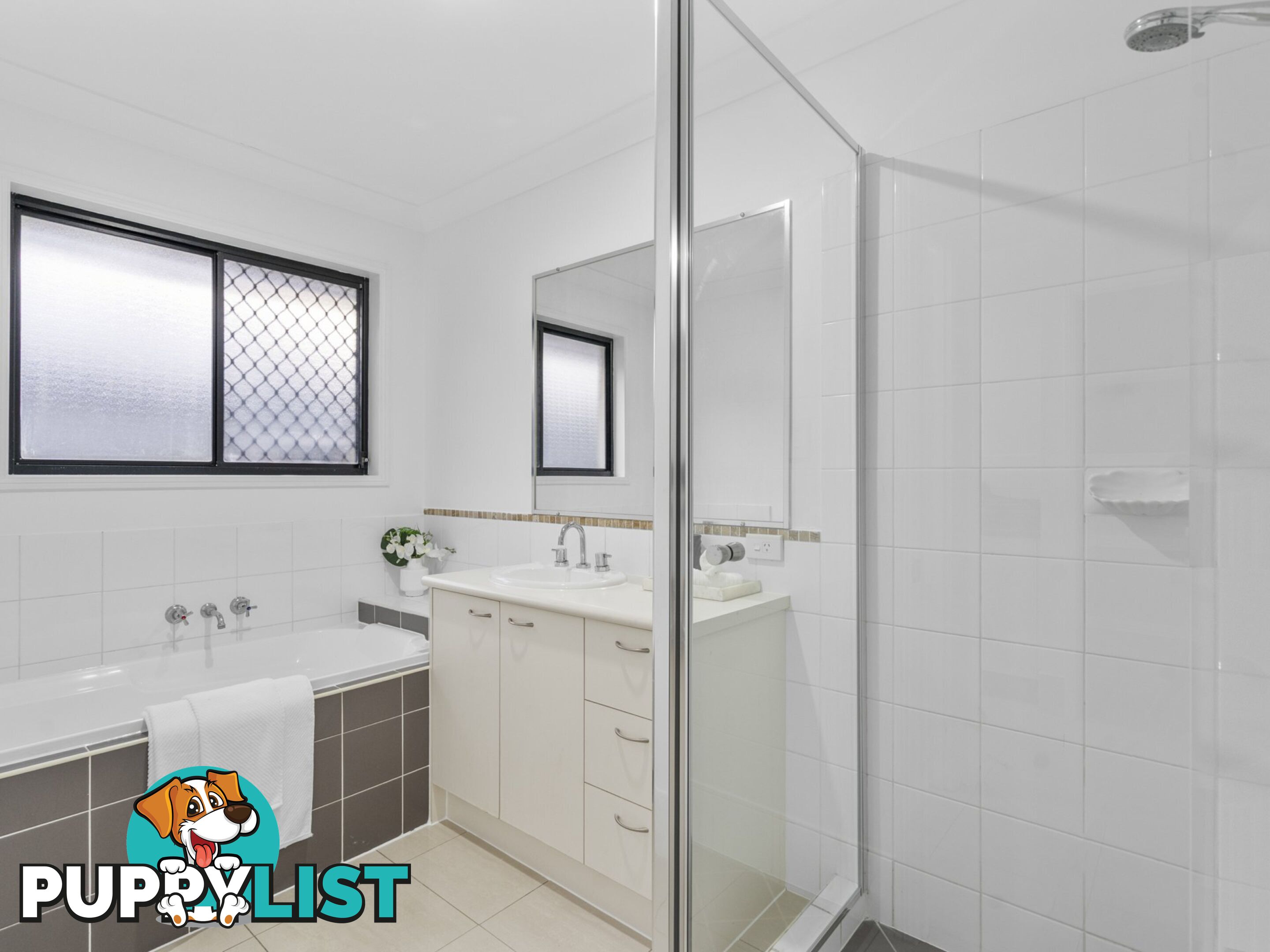 33 Karajini Crescent PARKINSON QLD 4115