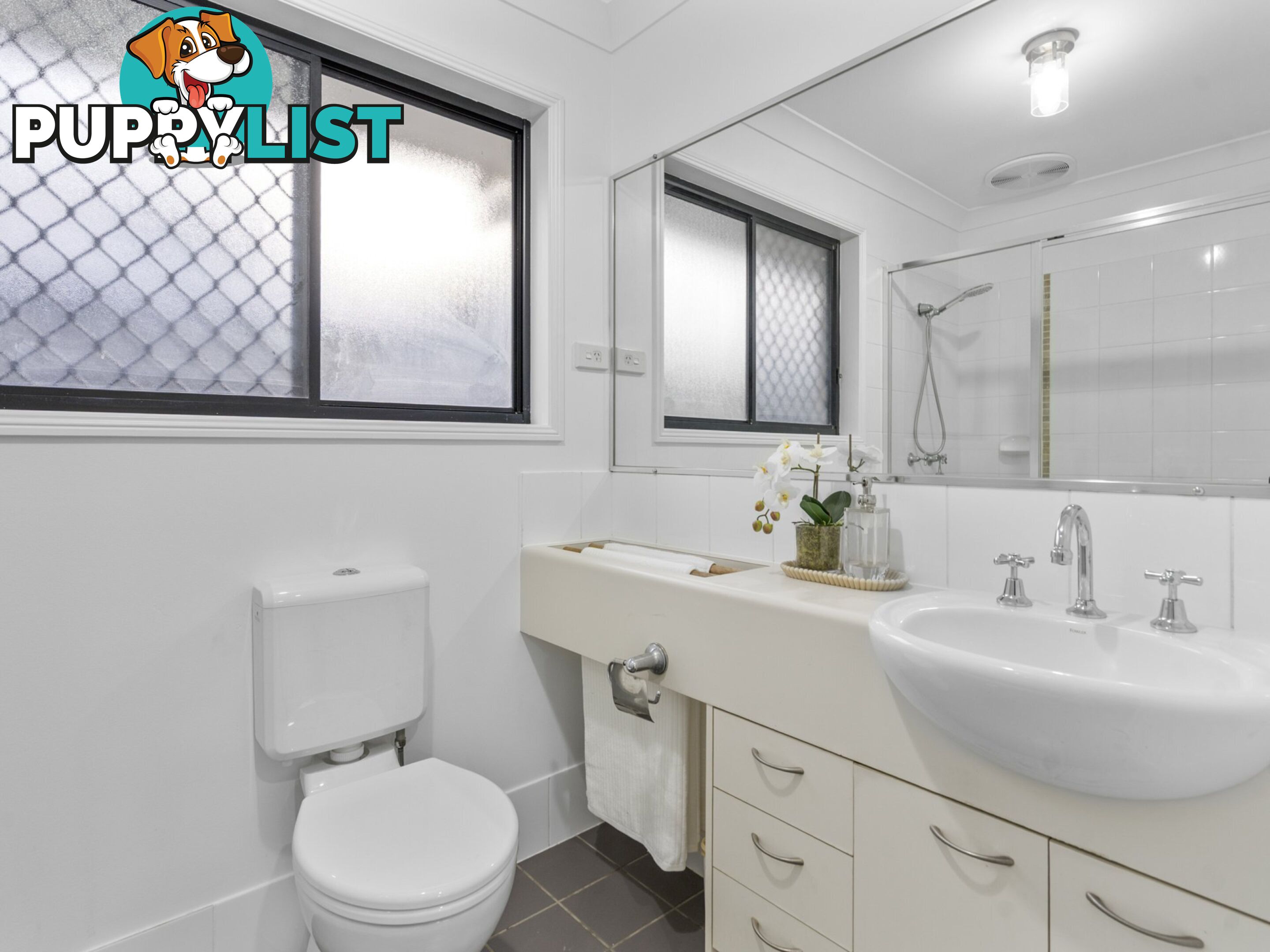 33 Karajini Crescent PARKINSON QLD 4115